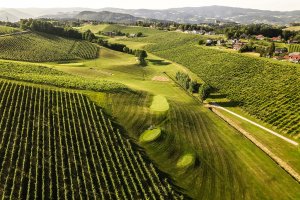 Golf sezona 2026 na Zlatem griču - posebne ugodnosti za letne karte